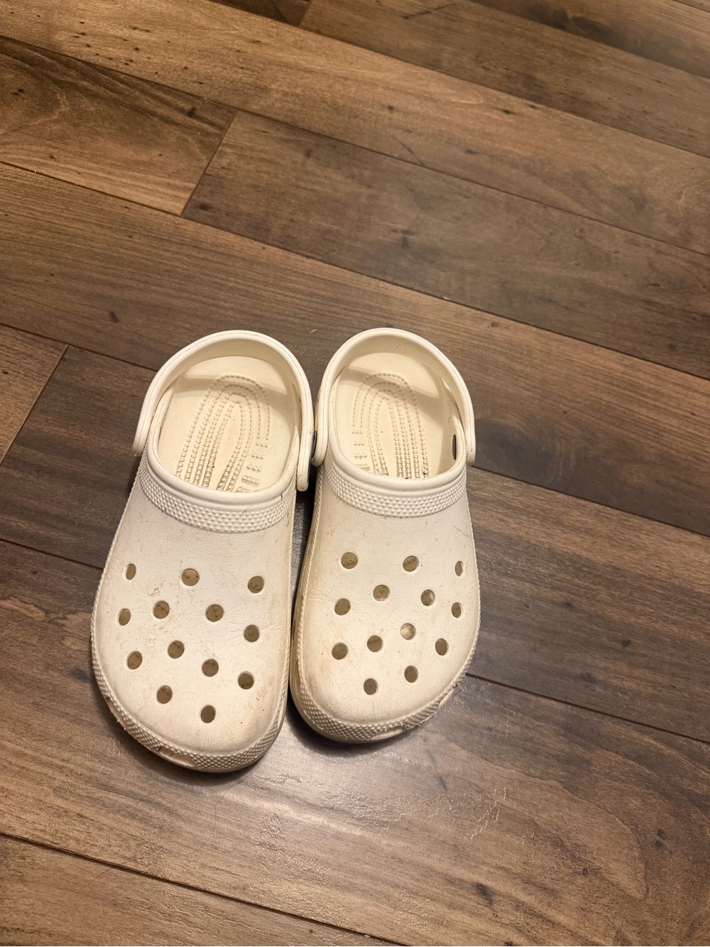 Crocs Classic Clogs Adult Size 7 / Kids 5 Cream White